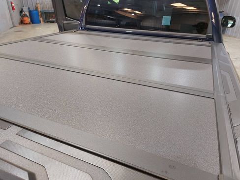 Used 2025 Toyota Tundra Limited AWD/4WD image 14