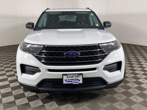Used 2021 Ford Explorer XLT AWD/4WD image 12
