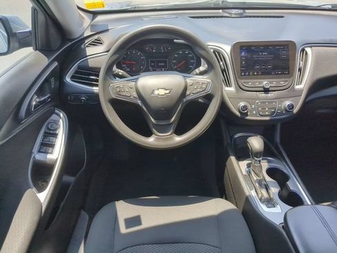 Used 2024 Chevrolet Malibu LT FWD image 28