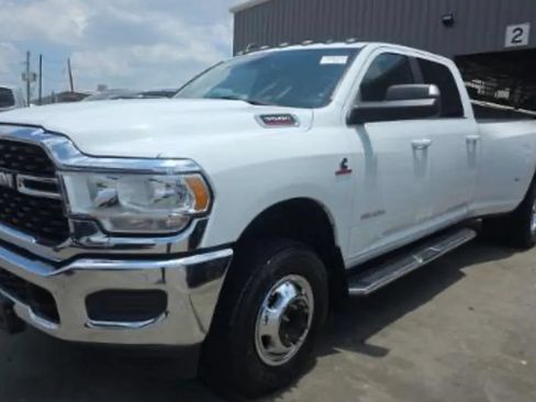 Used 2022 RAM 3500 Big Horn AWD/4WD image 1