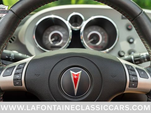 Used 2007 Pontiac Solstice GXP w/ Premium Package RWD image 52