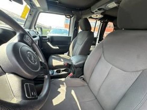 Used 2016 Jeep Wrangler Unlimited Sport AWD/4WD image 9