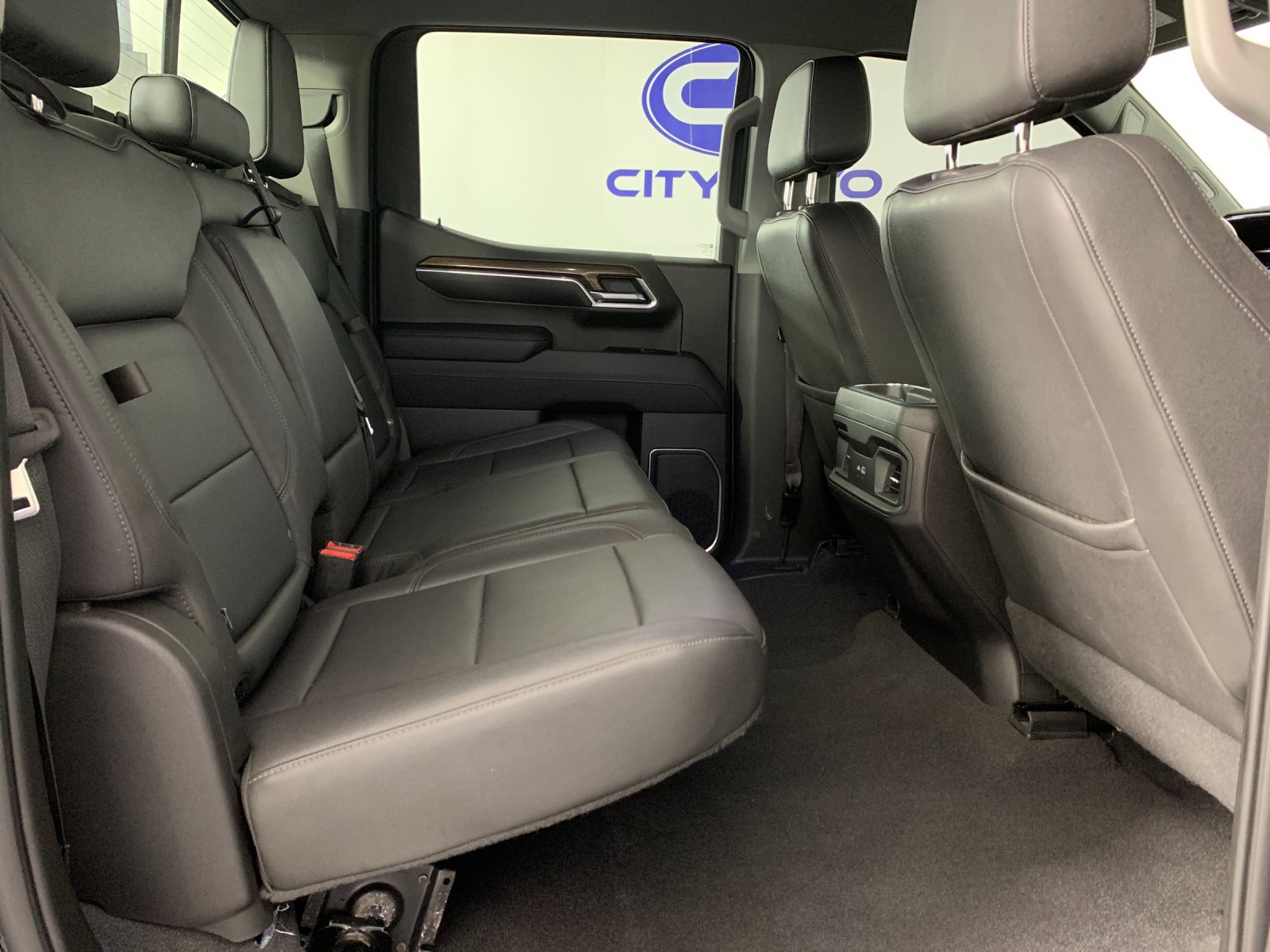 Used 2022 Chevrolet Silverado 1500 RST w/ Convenience Package II AWD/4WD image 36