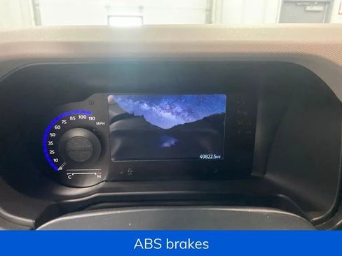 Used 2022 Ford Bronco Big Bend image 9