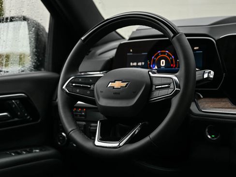 New 2026 Chevrolet Suburban High Country image 17