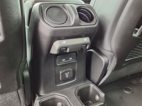 New 2026 Jeep Gladiator Rubicon AWD/4WD image 24