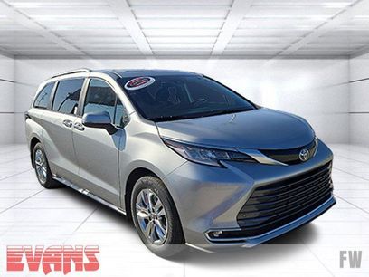 Certified 2025 Toyota Sienna Limited