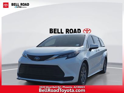 Used 2025 Toyota Sienna LE