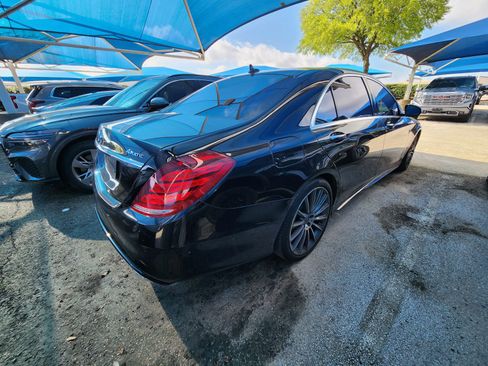 Used 2017 Mercedes-Benz S 550 4MATIC Sedan image 4