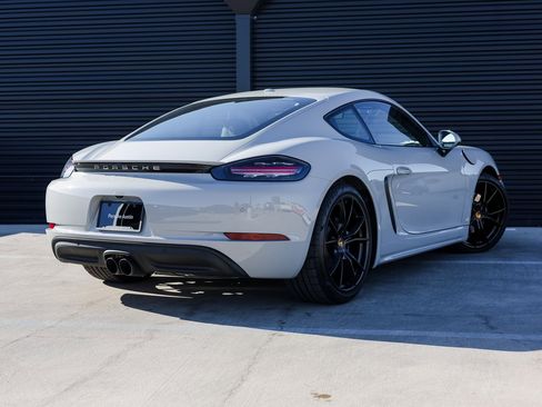 New 2025 Porsche 718 Cayman image 7