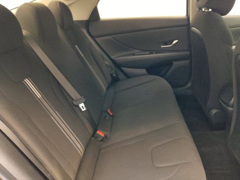 Used 2023 Hyundai Elantra SEL w/ Convenience Package FWD image 19