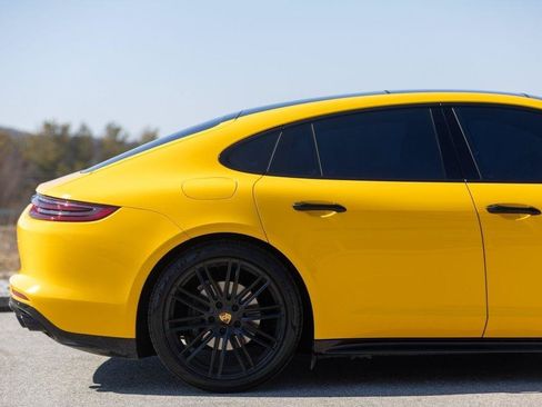Used 2018 Porsche Panamera 4S AWD/4WD image 27