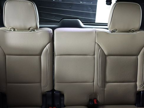 Used 2022 Chevrolet Tahoe Premier image 17