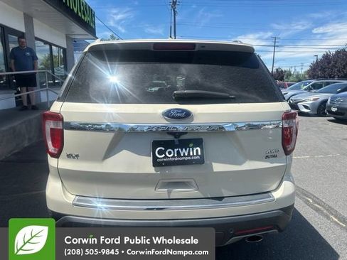 Used 2018 Ford Explorer XLT w/ Equipment Group 202A AWD/4WD image 7