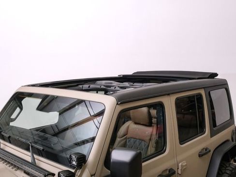 Used 2024 Jeep Wrangler Unlimited Sport image 2