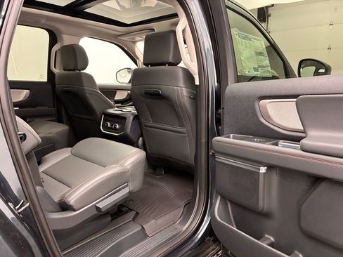 New 2025 Ford Expedition Max Active image 29