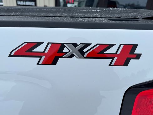 Used 2019 Chevrolet Silverado 2500 LT image 42