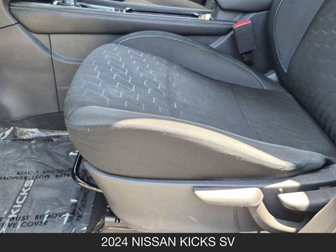 Used 2024 Nissan Kicks SV FWD image 15