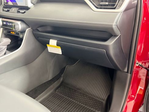 Used 2025 Toyota RAV4 XLE Premium FWD image 35