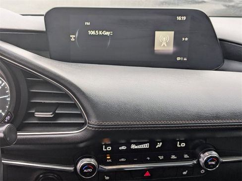 Used 2025 MAZDA MAZDA3 s image 17