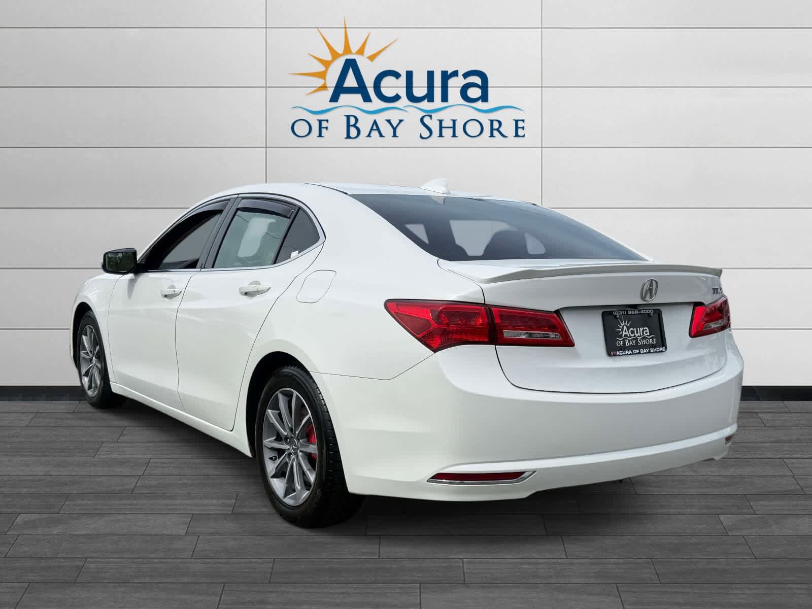 Used 2018 Acura TLX w/ Technology Package FWD image 5