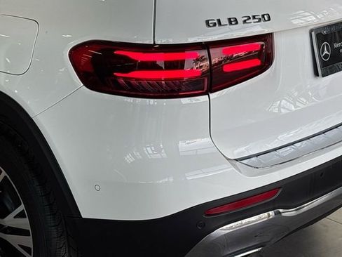 Certified 2026 Mercedes-Benz GLB 250 4MATIC image 5