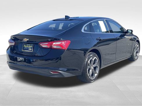 Used 2022 Chevrolet Malibu LT w/ Leather Package image 3