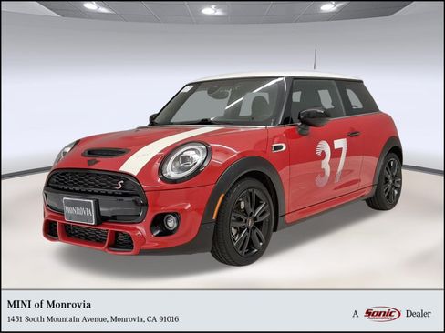 Used 2021 MINI Cooper S w/ 6.5" Touchscreen Package FWD image 1