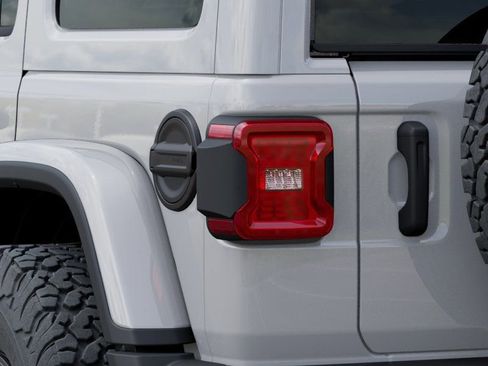 New 2026 Jeep Wrangler Unlimited Rubicon AWD/4WD image 9