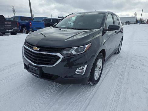 Used 2021 Chevrolet Equinox LT image 1