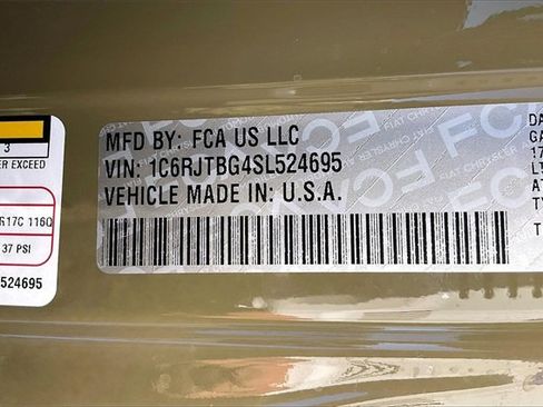 Certified 2025 Jeep Gladiator Rubicon w/ Convenience Group image 35