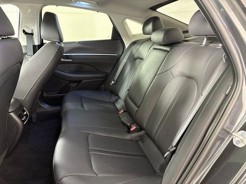 Used 2025 Hyundai Sonata Limited image 37