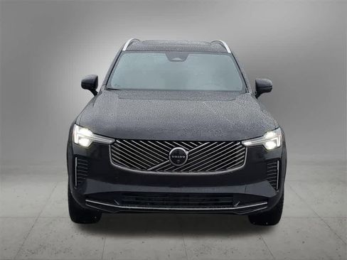 Certified 2026 Volvo XC90 B6 Plus w/ Protection Package Premier image 9