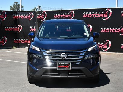 Used 2025 Nissan Rogue SV