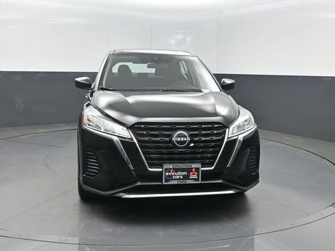 Used 2025 Nissan Kicks Play S FWD image 32