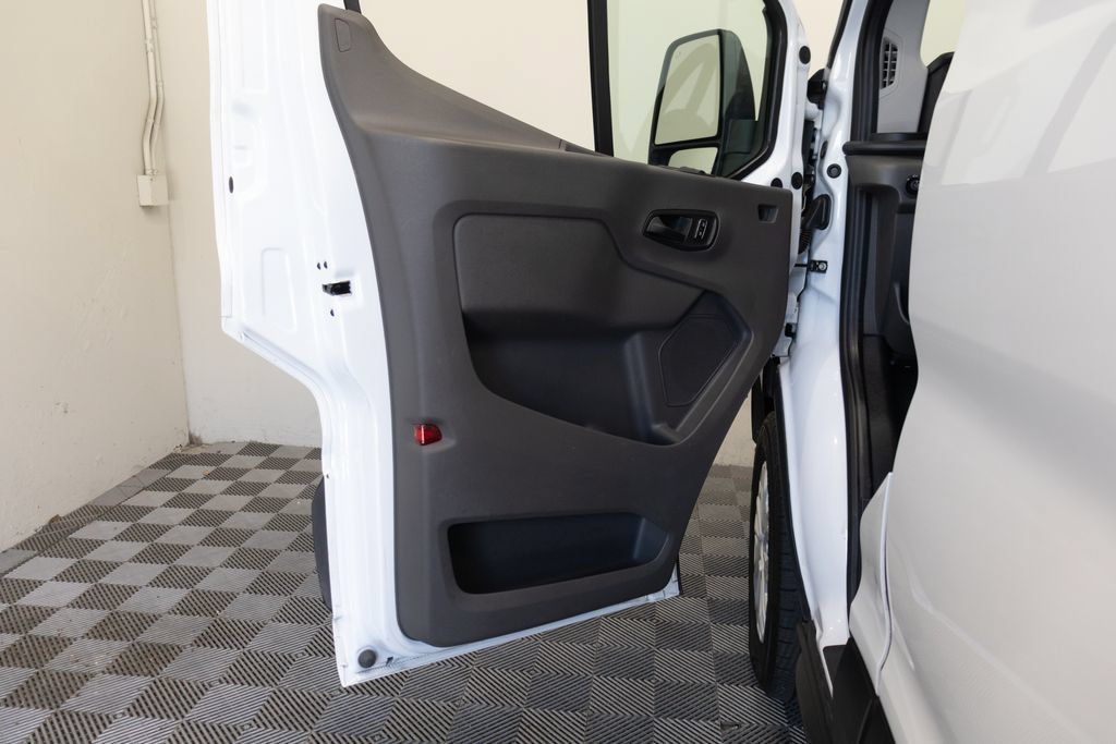 Used 2023 Ford Transit 350 XLT RWD image 16