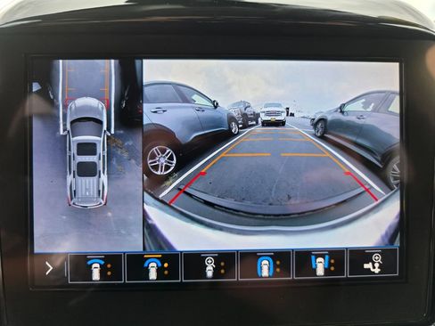 Used 2020 Chevrolet Traverse High Country AWD/4WD image 33