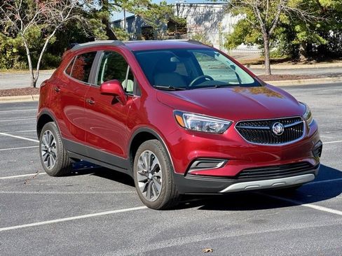 Used 2022 Buick Encore Preferred w/ Safety Package image 11