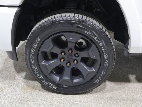 Used 2025 RAM 1500 Big Horn AWD/4WD image 10