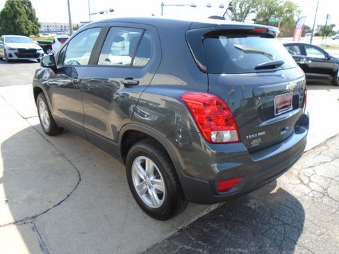 Used 2019 Chevrolet Trax LS AWD/4WD image 4