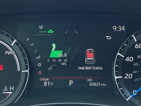 Used 2020 Toyota Highlander XLE AWD/4WD image 20