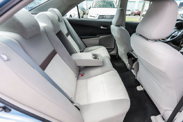 Used 2012 Toyota Camry LE FWD image 41