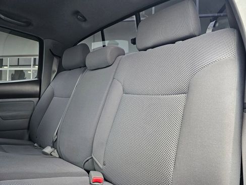 Used 2010 Toyota Tacoma 4x4 Double Cab image 18