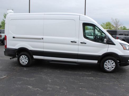 New 2025 Ford Transit 250 148 Medium Roof w/ Load Area Protection Package image 5