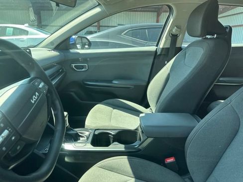 Used 2025 Kia K4 FWD image 6