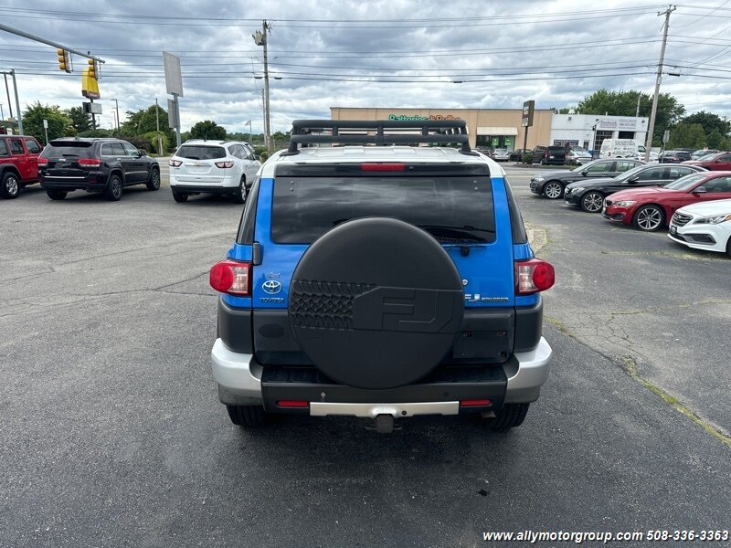 Used 2007 Toyota FJ Cruiser 4WD w/ Upgrade Pkg 2 image 6