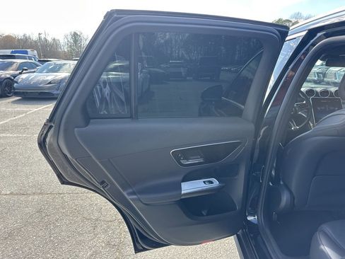 Used 2025 Mercedes-Benz GLC 300 image 26