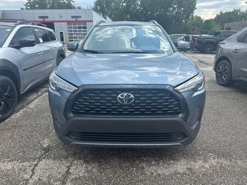 Used 2024 Toyota Corolla Cross LE w/ Moonroof Package AWD/4WD image 3