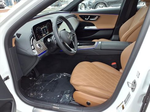 Certified 2025 Mercedes-Benz E 350 4MATIC Sedan image 11