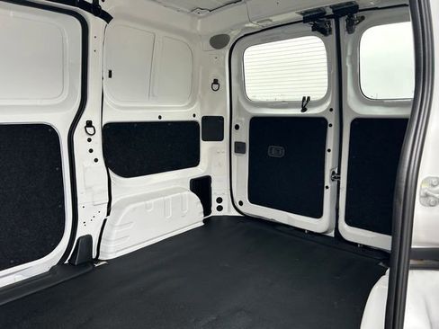 Used 2020 Nissan NV200 S w/ Back Door Glass Package image 13